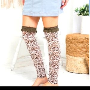 SOLD. Ryu A'REVE FLORAL Lace Leg Warmer's